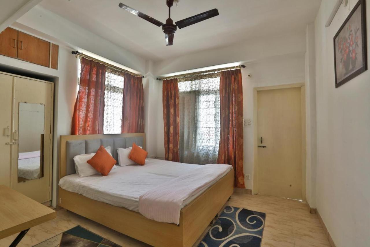 Ap Suite - By Ap Villa'S And Resort'S Ujjain Eksteriør bilde