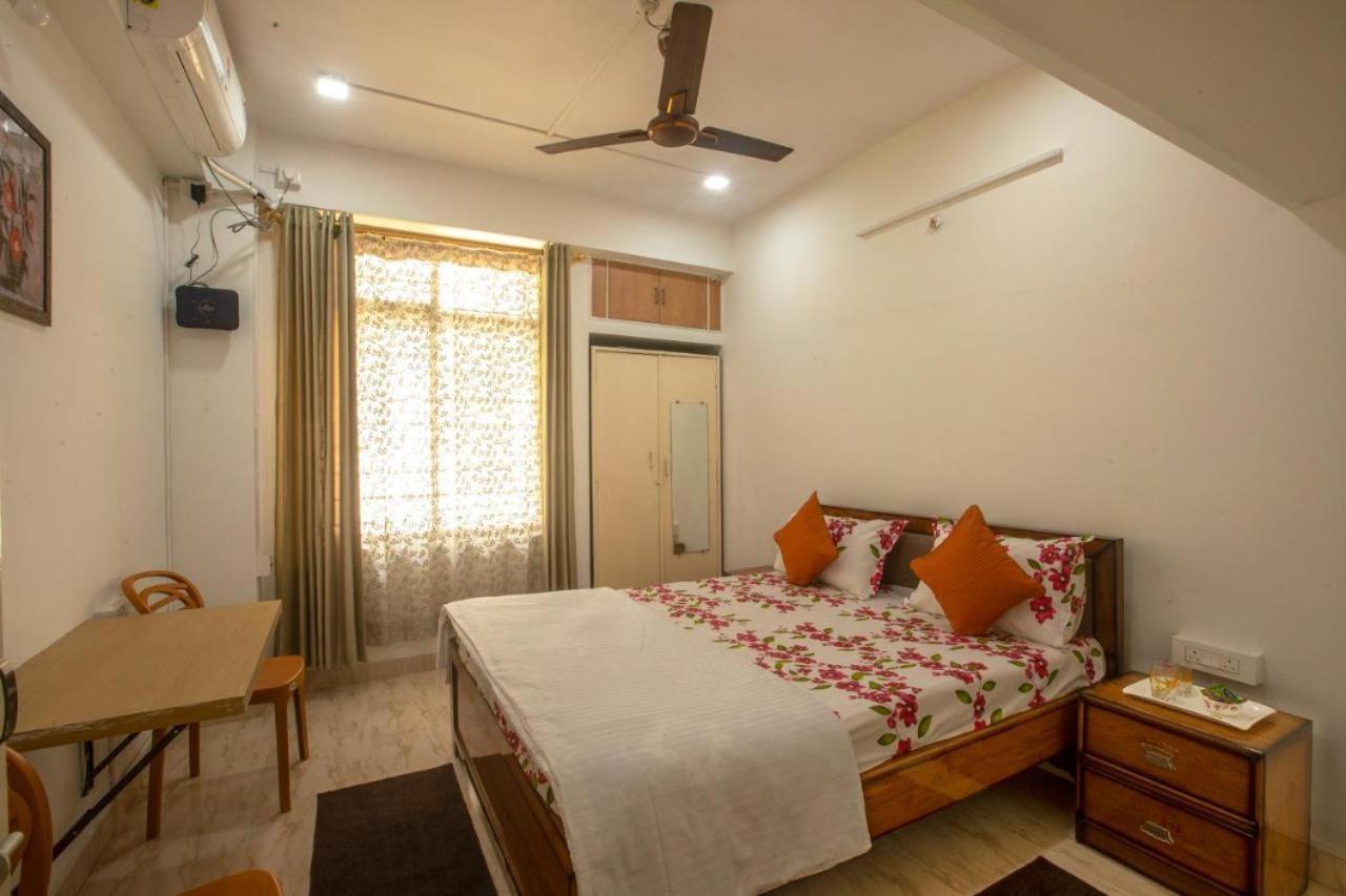 Ap Suite - By Ap Villa'S And Resort'S Ujjain Eksteriør bilde