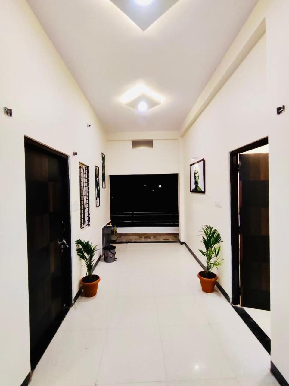Ap Suite - By Ap Villa'S And Resort'S Ujjain Eksteriør bilde